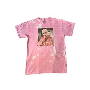 Women’s Graphic Pink T-shirts
